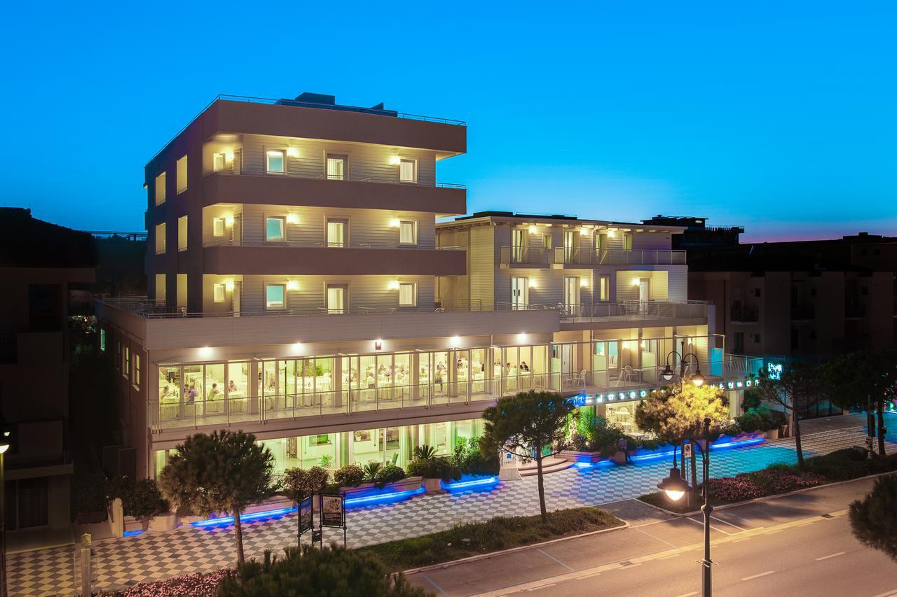 Hotel Nettuno Cesena Bagian luar foto