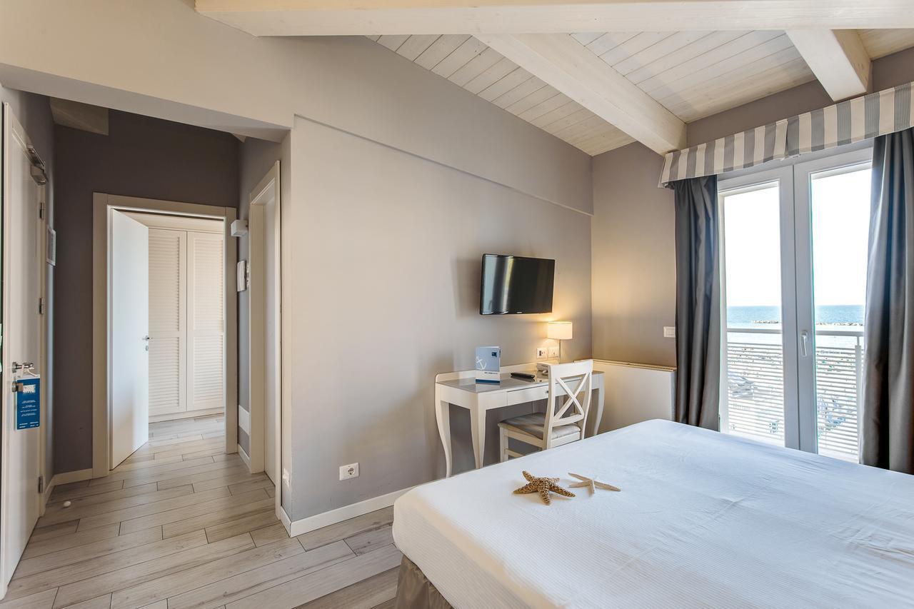 Hotel Nettuno Cesena Bagian luar foto