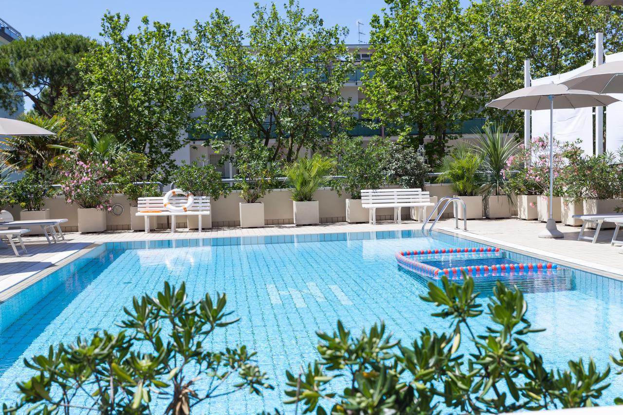 Hotel Nettuno Cesena Bagian luar foto